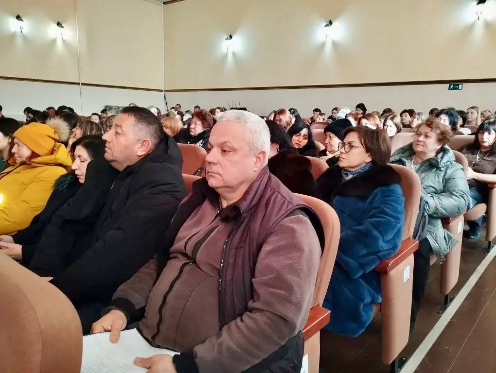 В Хатукайском сельском поселении состоялось отчётное собрание перед депутатами и жителями.